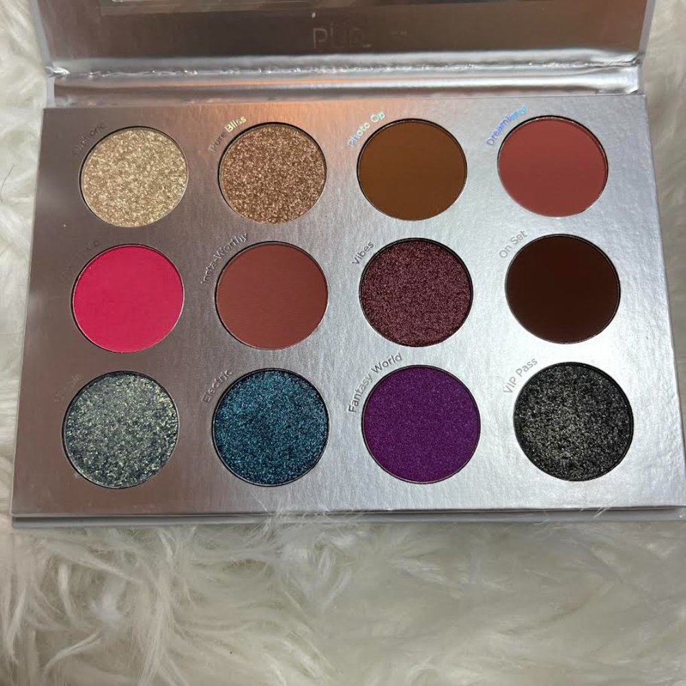 Makeup bundle - Picture 5 of 5
